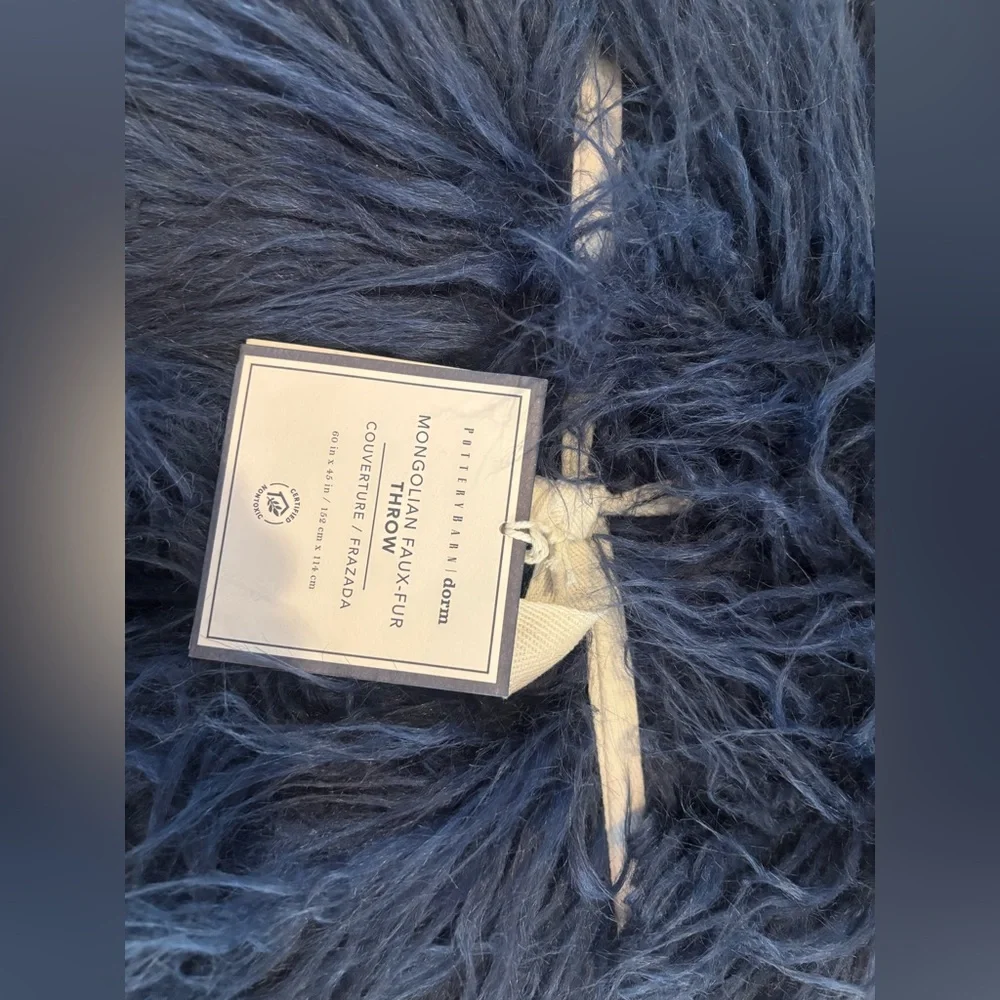 Pottery Barn Dorm Faux‎ Mongolian Fur Throw